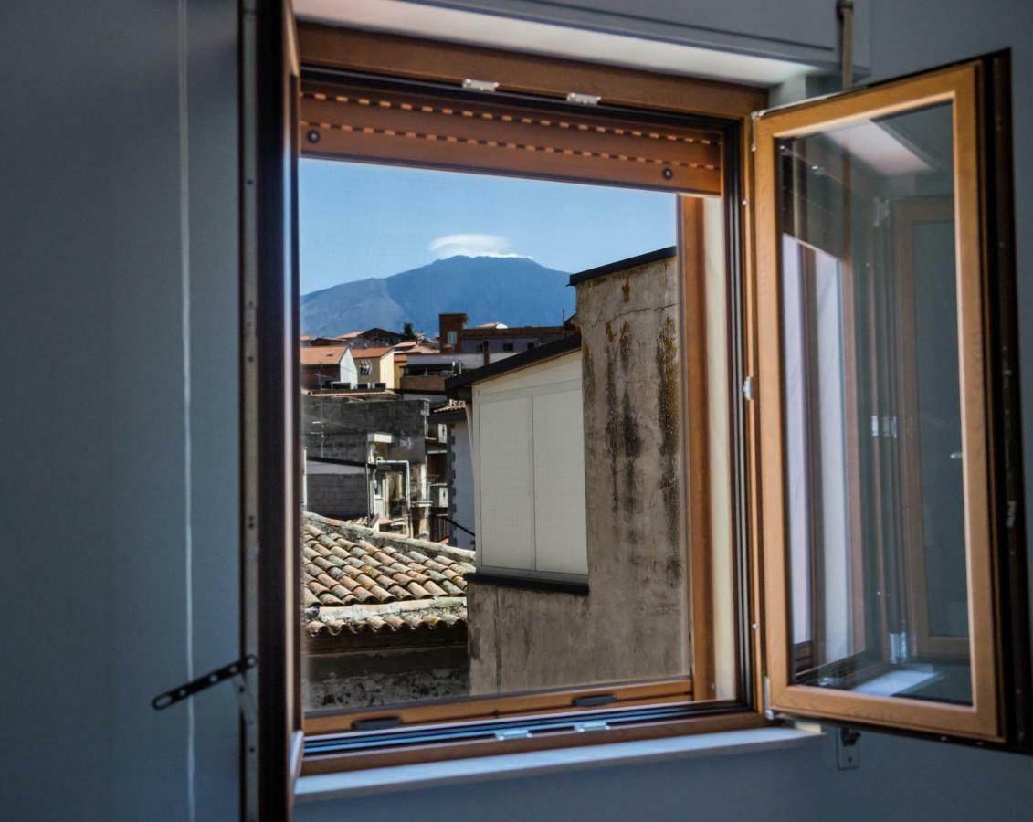 B&B Cortile Aurora Bronte Exterior foto